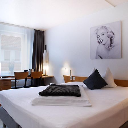 Hogh Hotel Heilbronn Kültér fotó