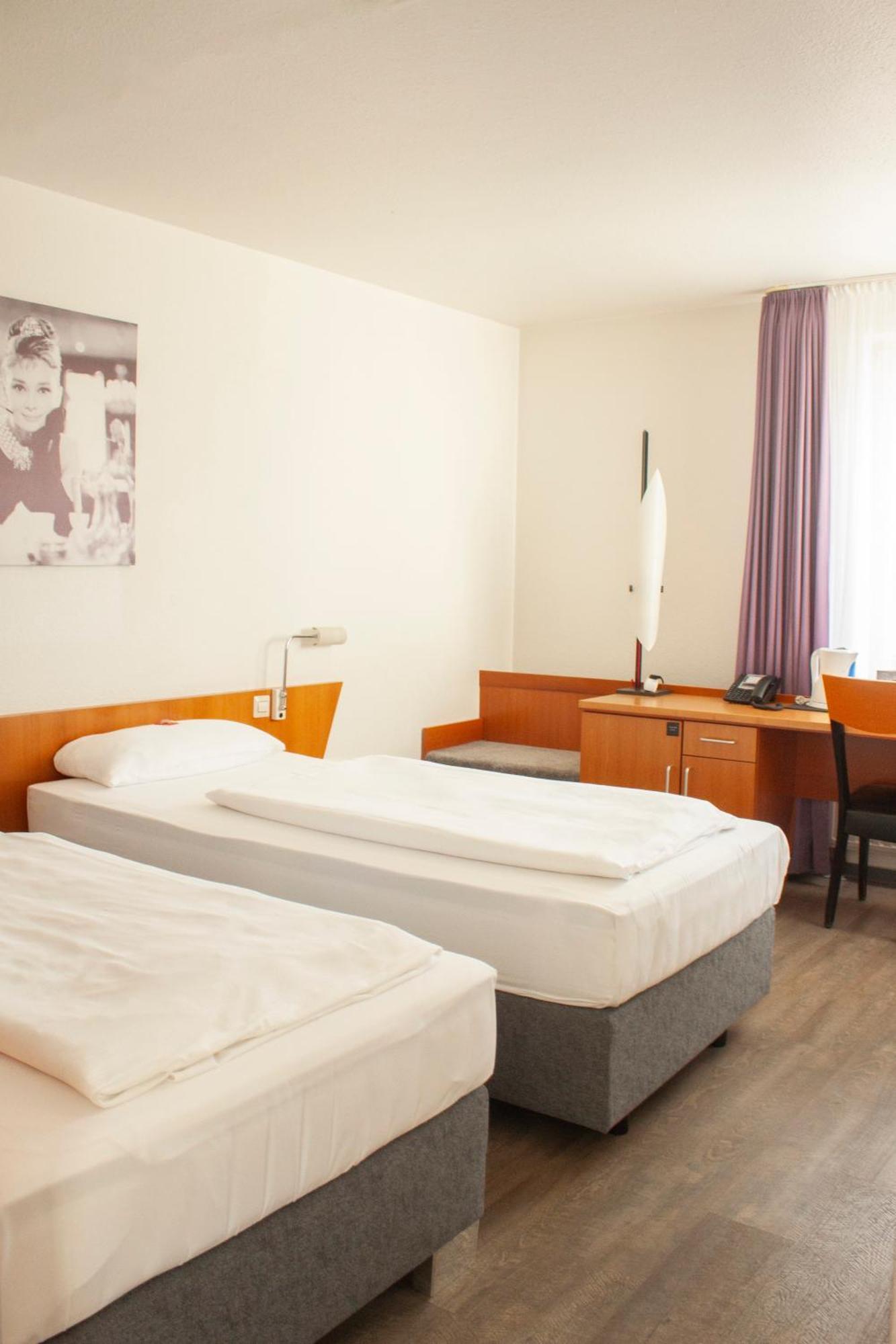 Hogh Hotel Heilbronn Kültér fotó